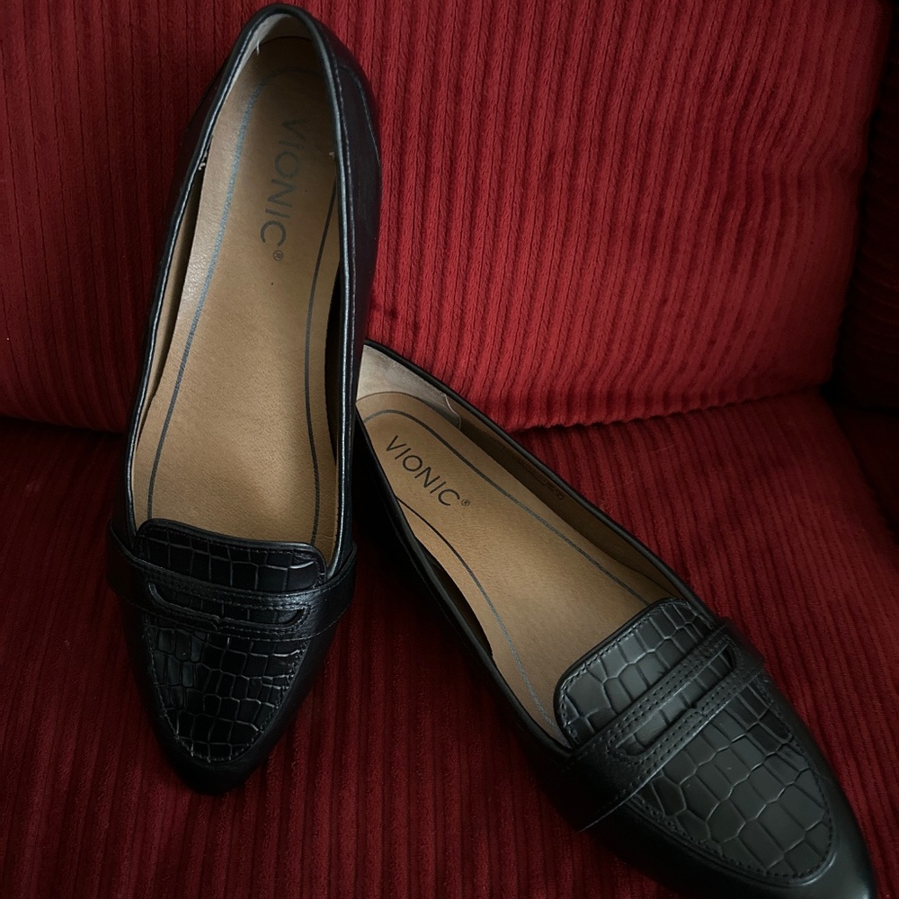 Black flats